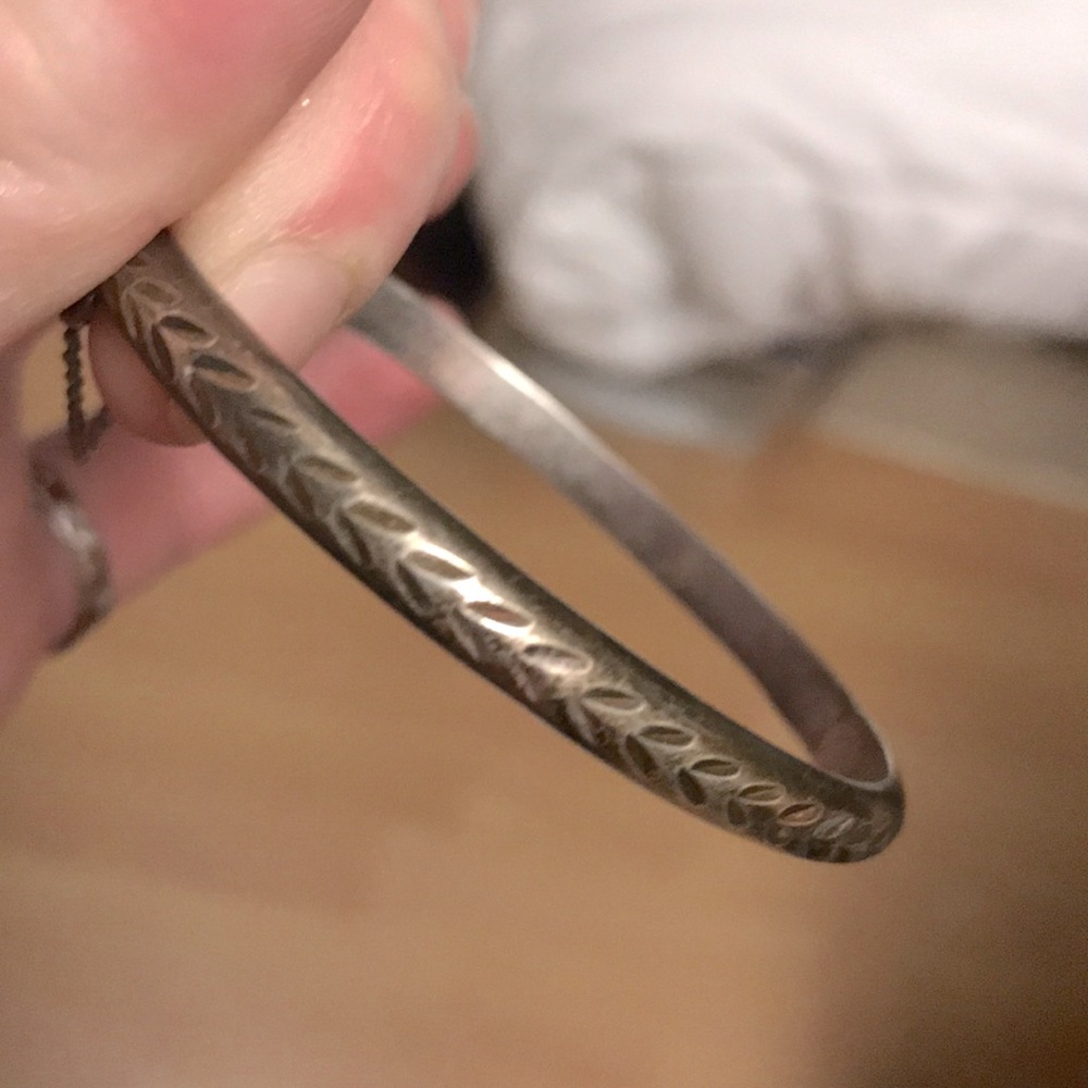 Silver vintage diamond cut bracelet💎